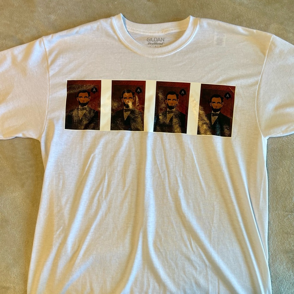 Custome t shirt. Gilden large